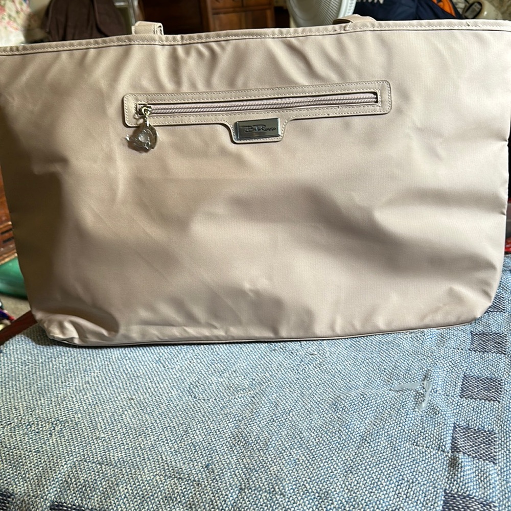 Brand New Weekend bag